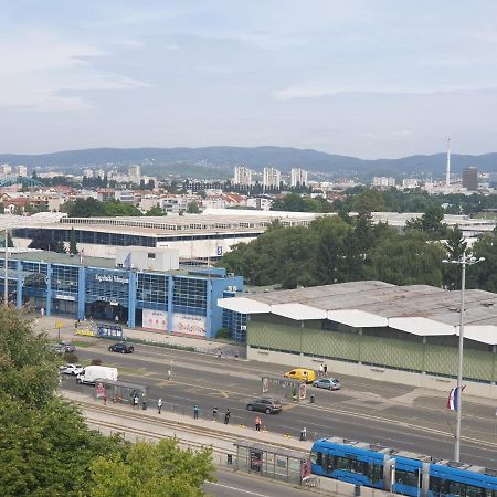 Apartman Lana ,Froudeova Ulica 3 Nasuprot Zg Velesajma Daire Zagreb Dış mekan fotoğraf